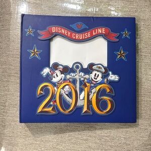 NWOT Disney Cruise Line Photo Album